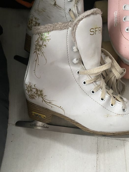 Patine de gheata  si role cu 4 roti pentru copii