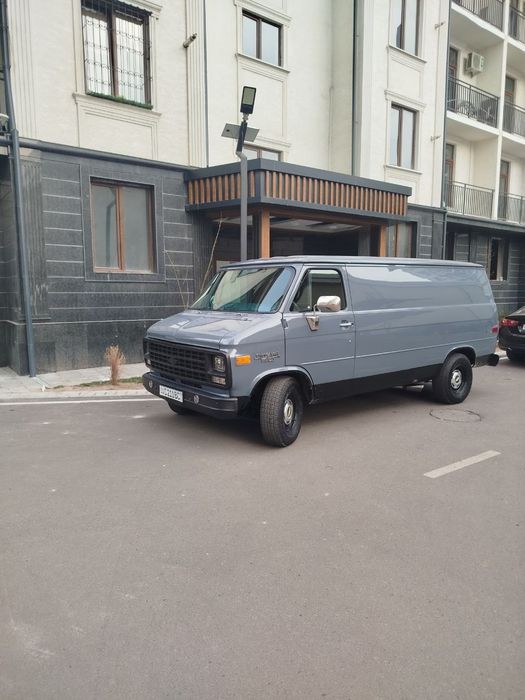 Продам Chevrolet van