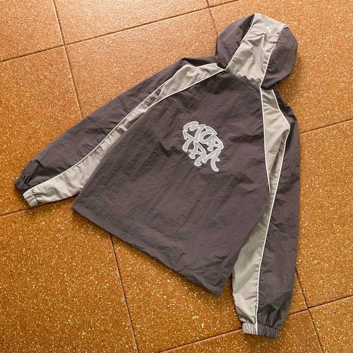 MERTRA Ветровка с затяжками