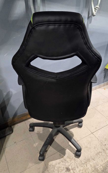 Геймърски стол и директорски стол