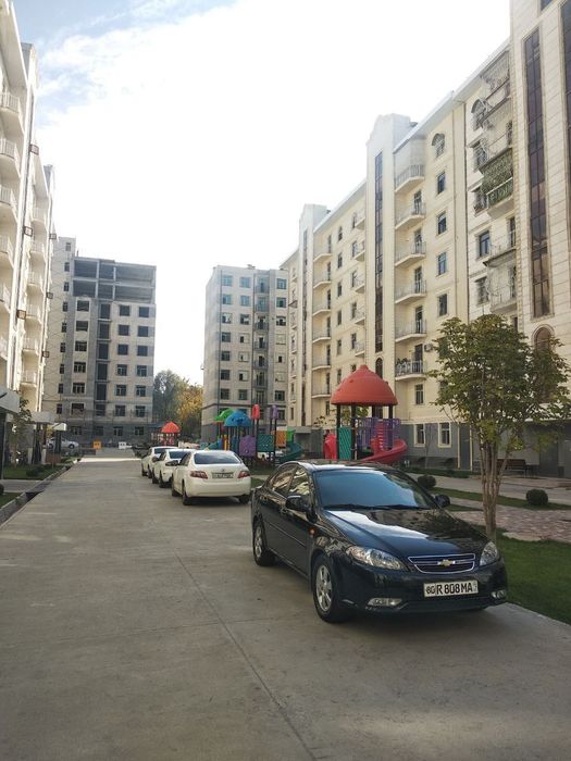 тошкент шахридан Срочно ящашга тайор уй сотилади