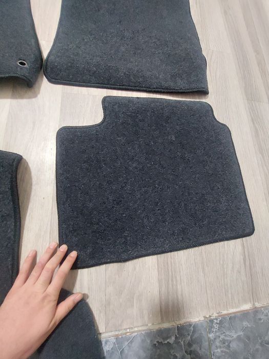 Продам новые полики