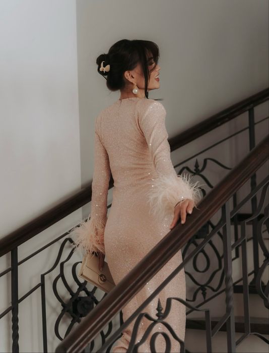 Продам шикарное дизайнерское платье