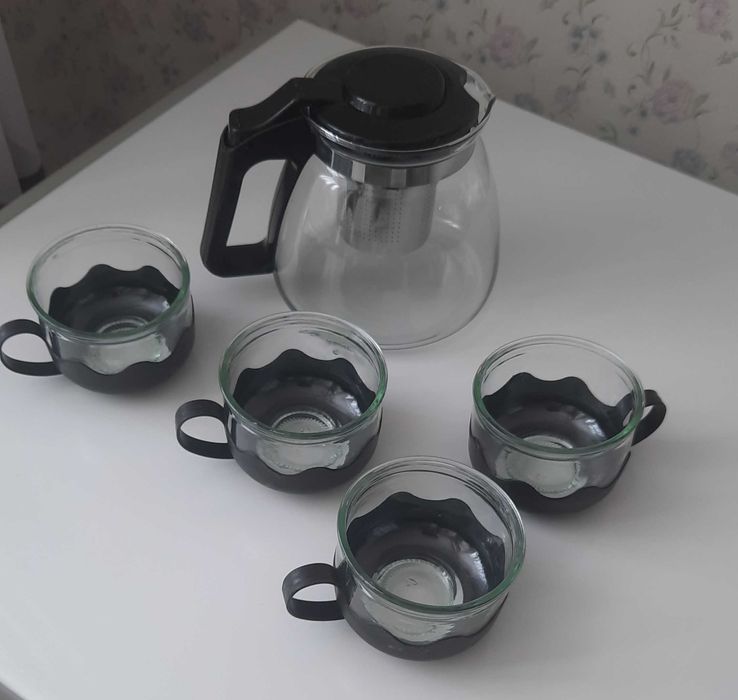 Продам новый чайный сервиз