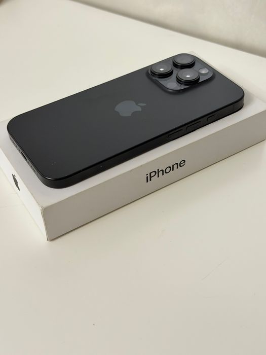 iPhone 16Pro 256Gb black titanium.