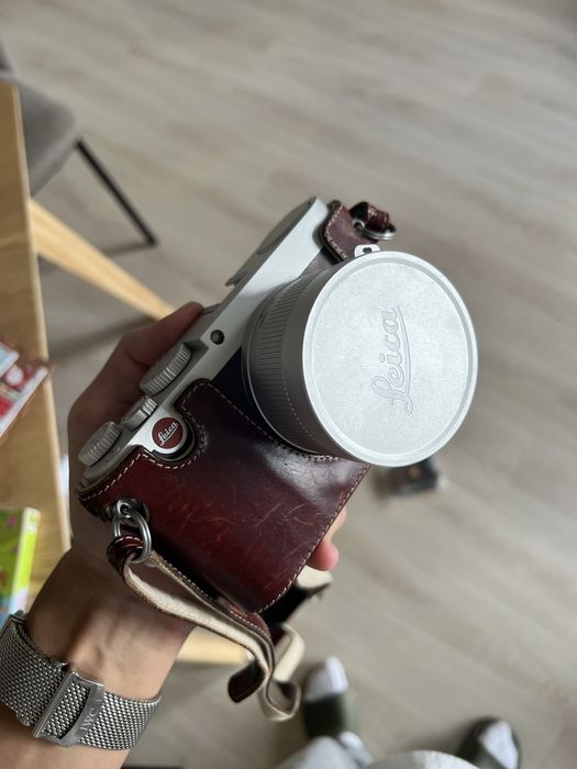 Leica X (Typ 113) – пълен комплект + 3 батерии + кожен калъф