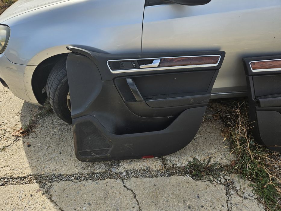 Кожен салон за Vw Tuareg 2013година