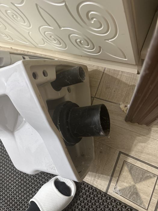 Продам туалет инсталяция iddis туалет cersonit