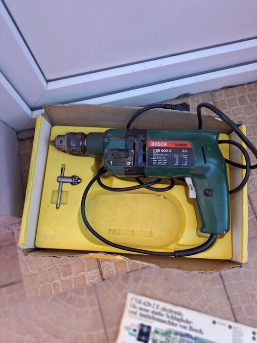 Bormașină ,autofiletantă electrică profesională marca BOSCH