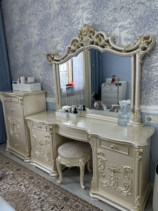Спальная гарнитура
