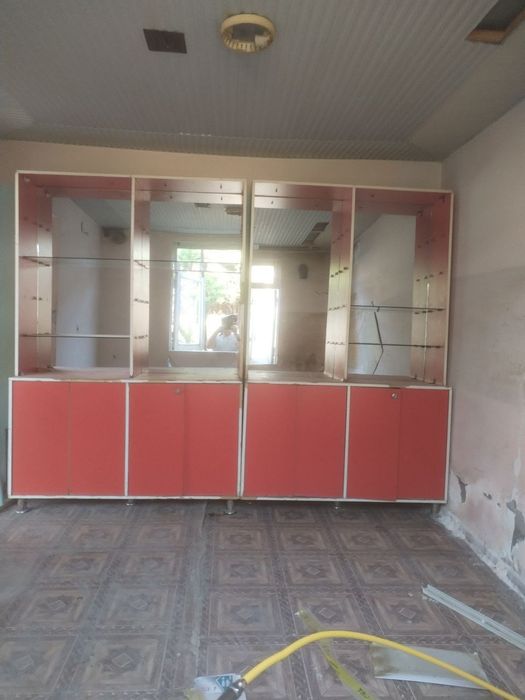 Стилаж используется для выкладки и продажи различных видов товаров.