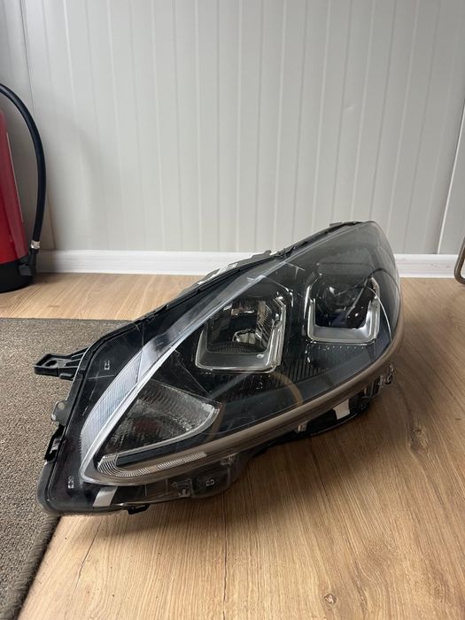 Far stânga Ford Kuga 2020 cod produs:LV4B-13E015-CA