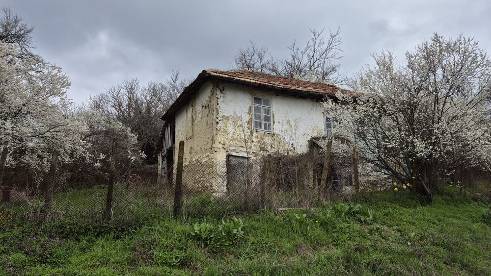 Къща в село Любичево