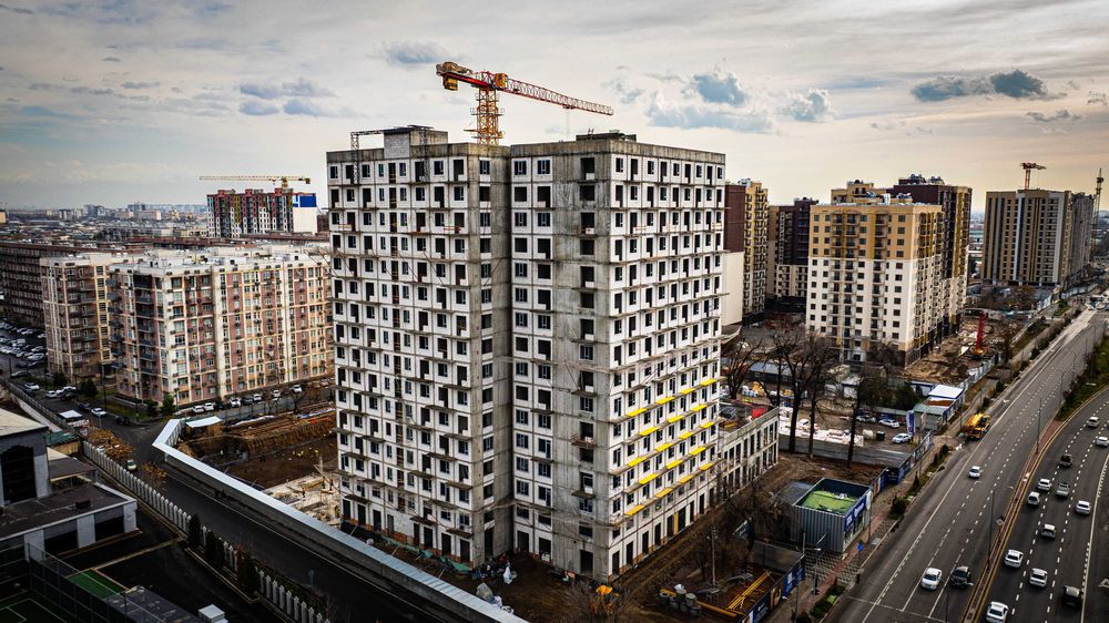 ул. ФЕРГАНА ЮЛИ 3-комн квартира со Скидкой -12% [KS]