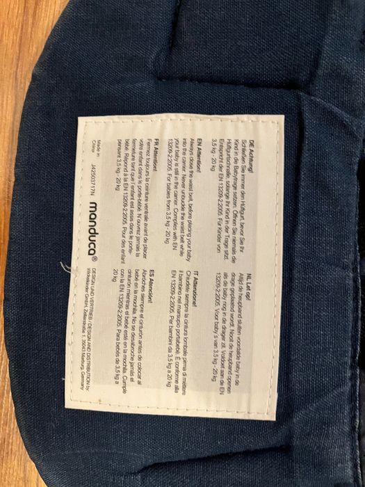 Manduca First bleumarin