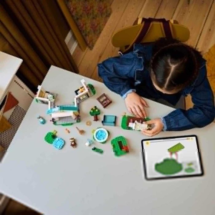 LEGO Animal Crossing Колекцията на музея на Блатерс, 543 части, 77056