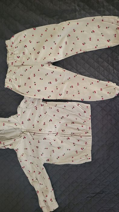 Дрешки за момиче