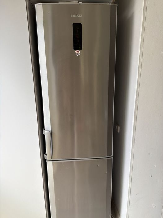 Продается холодильник в отличном состоянии Beko