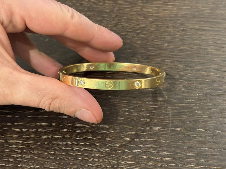 Златна гривна Cartier