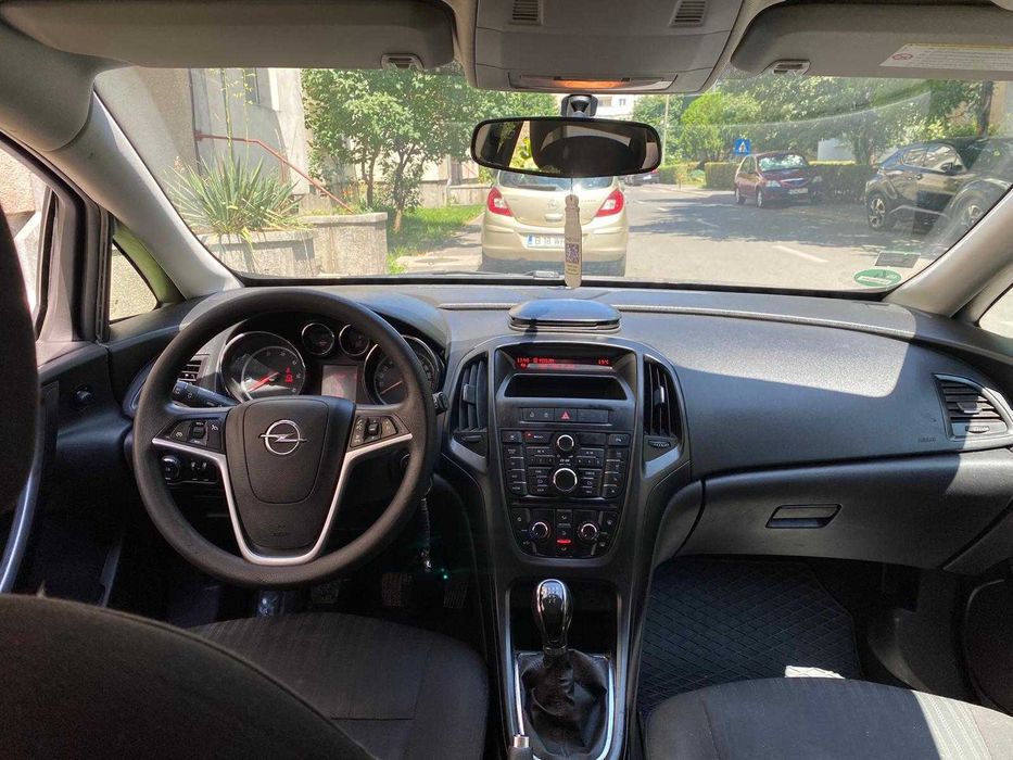 Opel Astra J 1.3 CDTI – 2011 – Foarte Economică – 2.999€