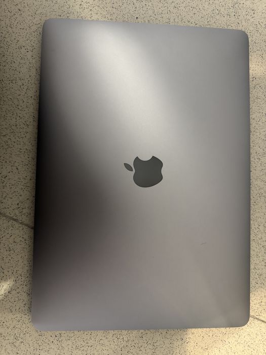 Продам MacBook Air