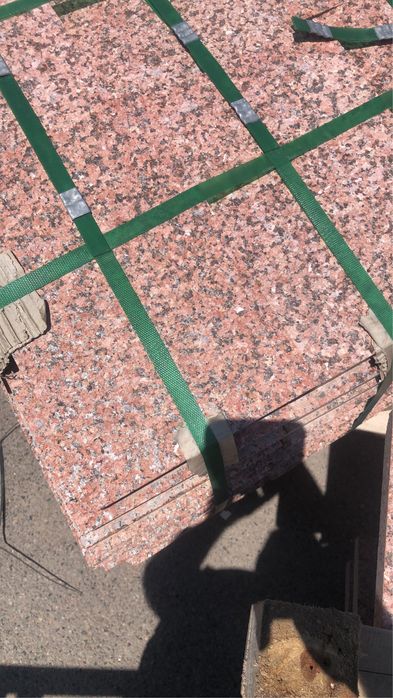 Гранит Серый Курты Травертин 2 слой от 7500