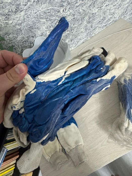 Перчатки строительные новые