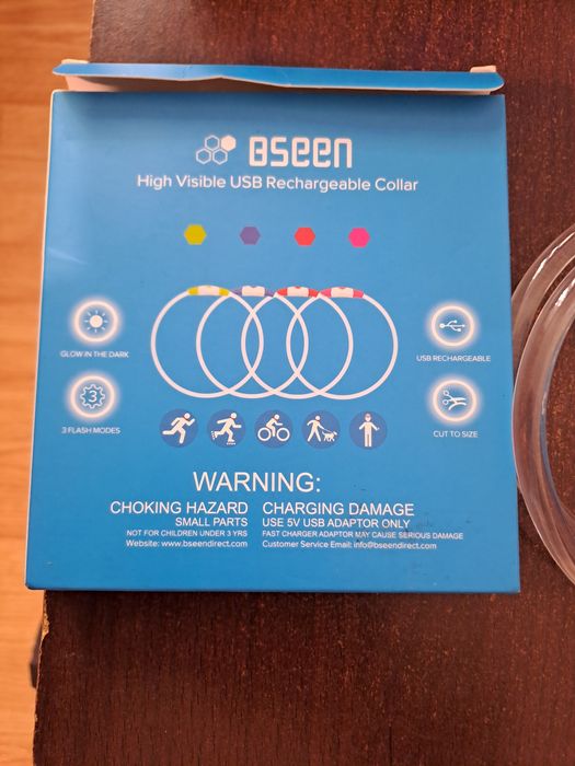 ( Nou.)Zgarda luminoasa cu led.
