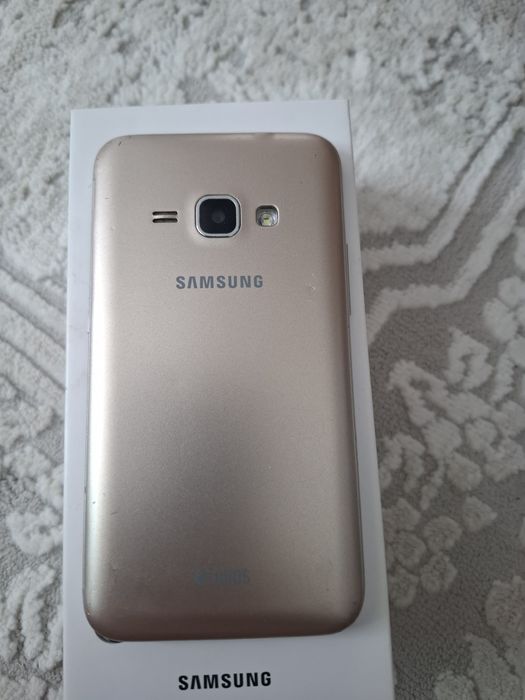 Самсунг  j1 2016