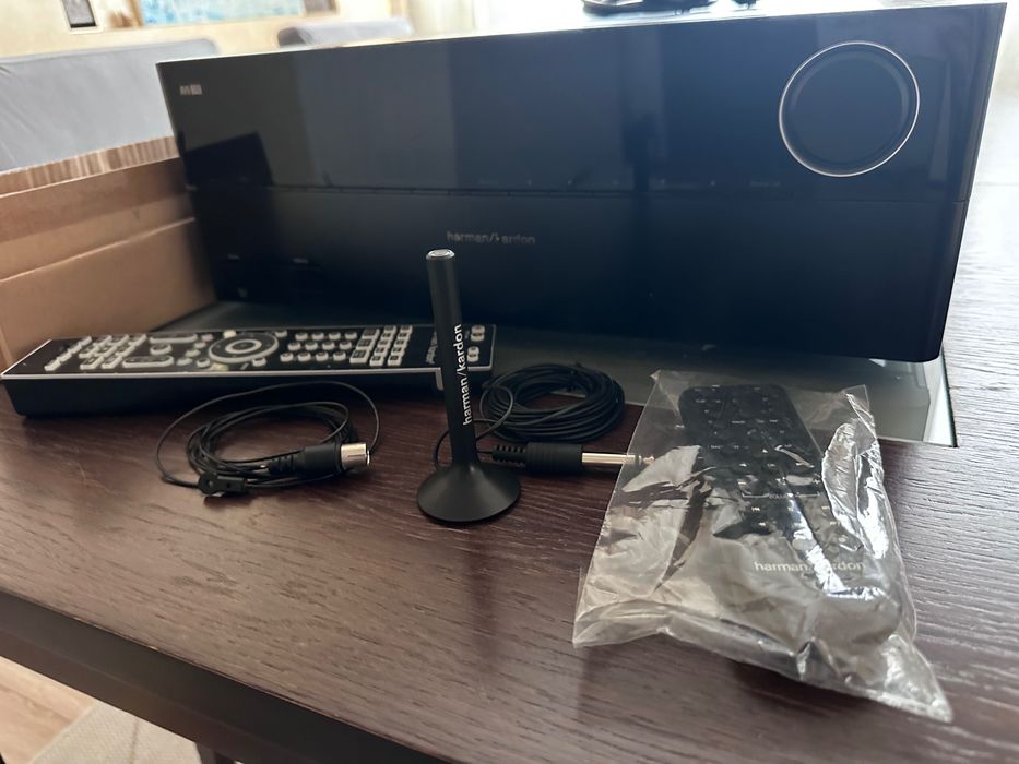 Ресивър AVR 370 (125 W на канал)