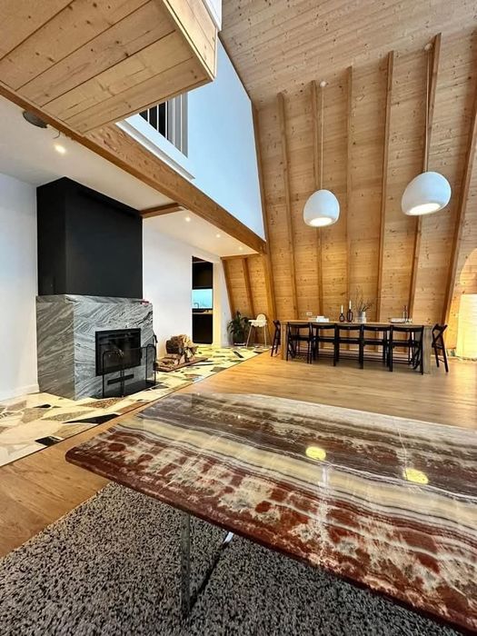 Cazare cabană tip a frame cu jacuzzi și saună