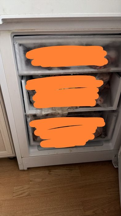 Холодильник indesit