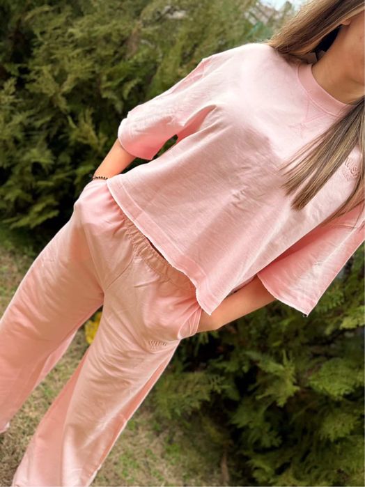 Дамски комплект от две части