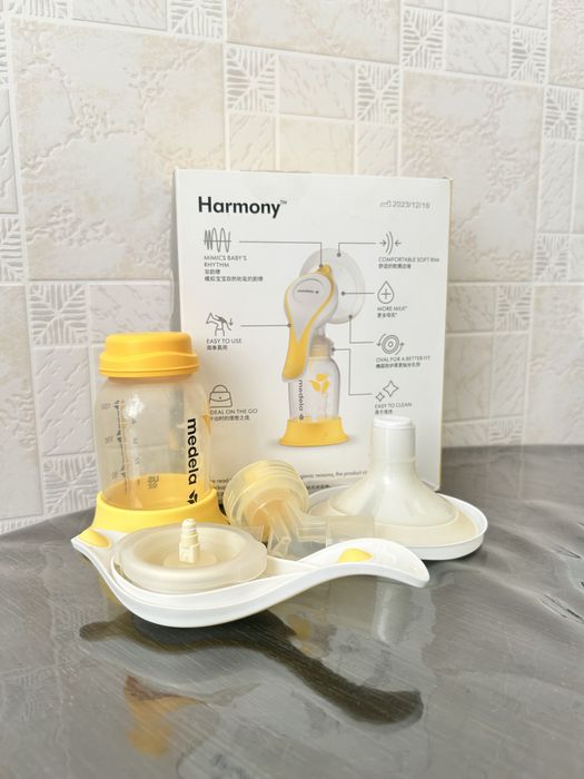 Молокоотсос Medela