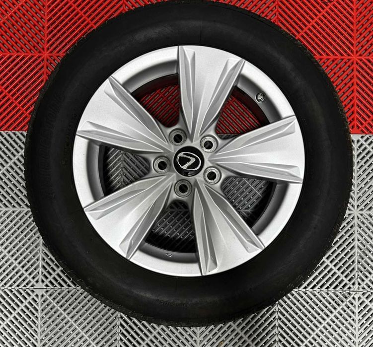 Janta Lexus UX 17 originala R 17 215 60 17