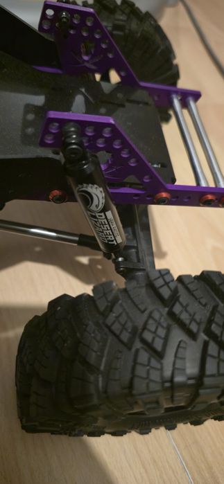 Vanquish VS4-10 с VFD Twin кутия