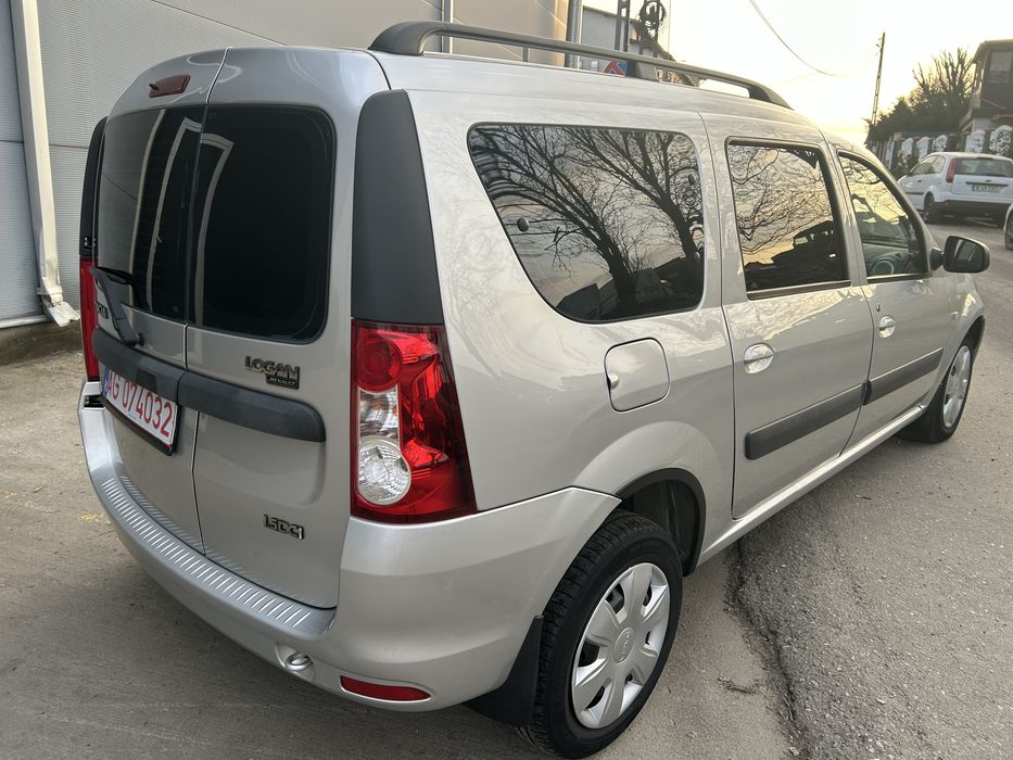 Logan Mcv 1.5 dci 85 cai 7 locuri