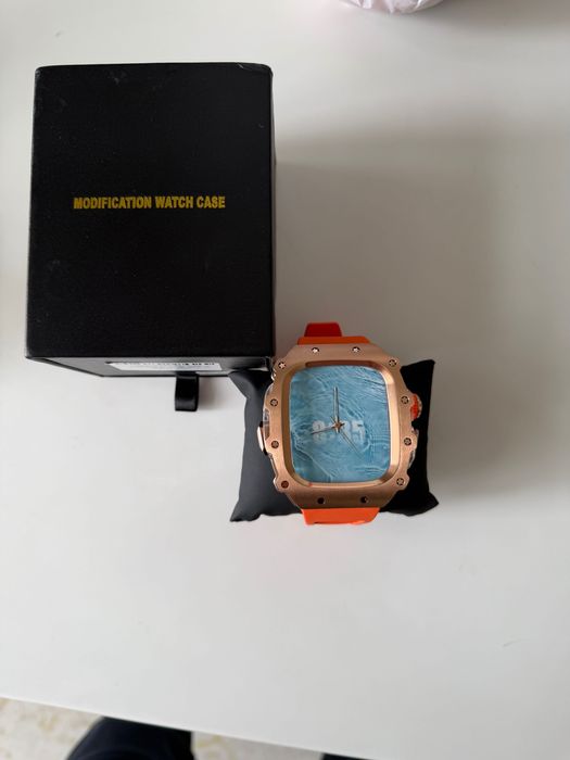 Кейс с каишка за apple watch ultra 49mm чисто нов