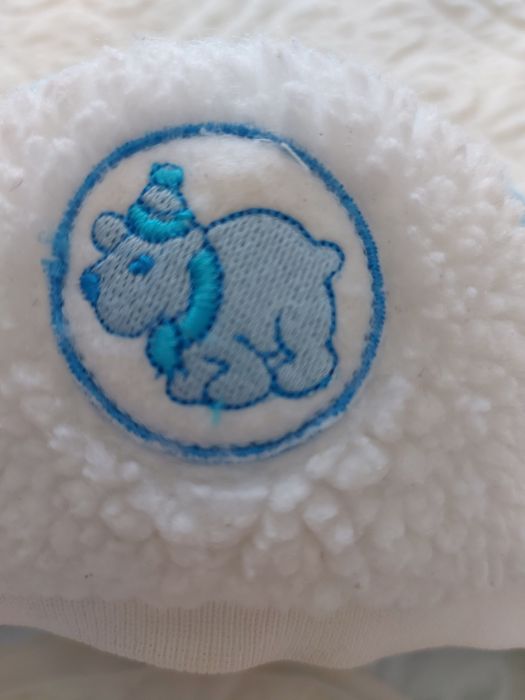 Зимняя детская шапочка