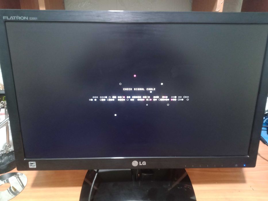 Монитор LG Flatron E2051S