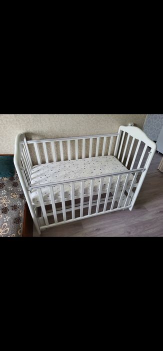 Продам отличную кроватку