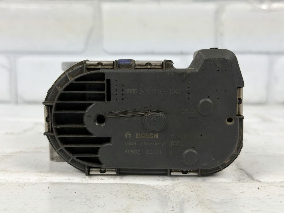 Дросел клапа AUDI 078133062C