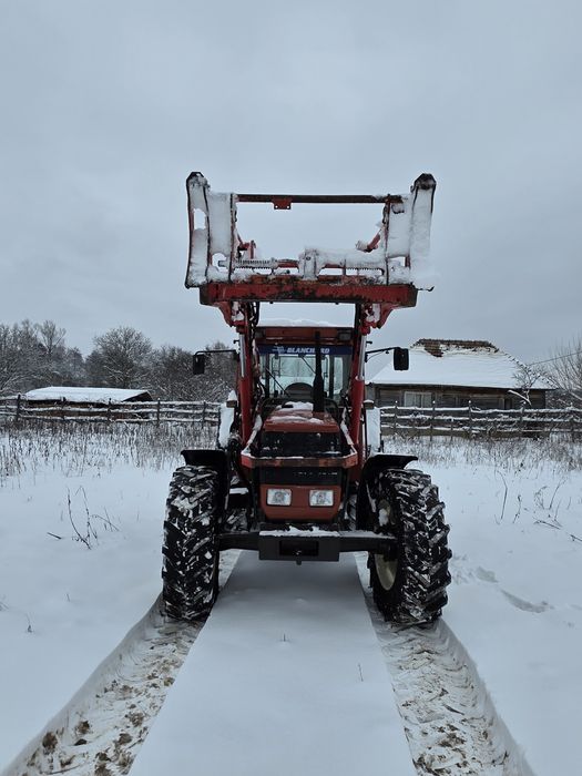 Tractor Fiat F 100 cu incarcator frontal