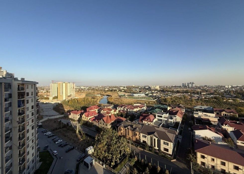 Юнусабад 2комнатная квартира продаётся!