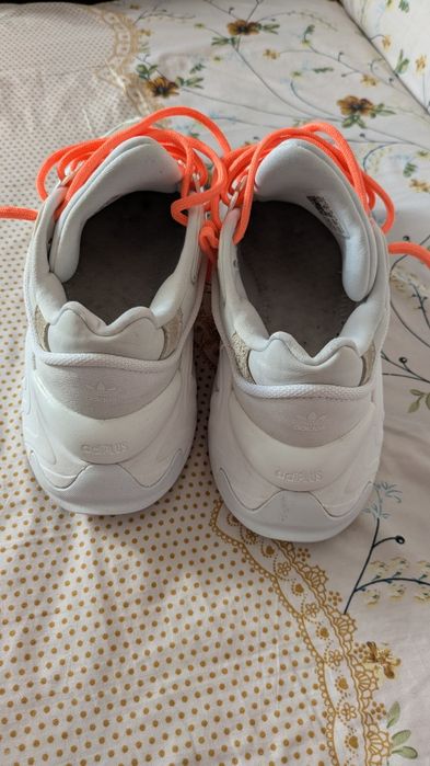 Adidași adidas oznova 38