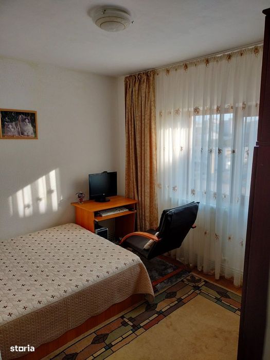 Apartament 3 camere zona Spitalului de Copii
