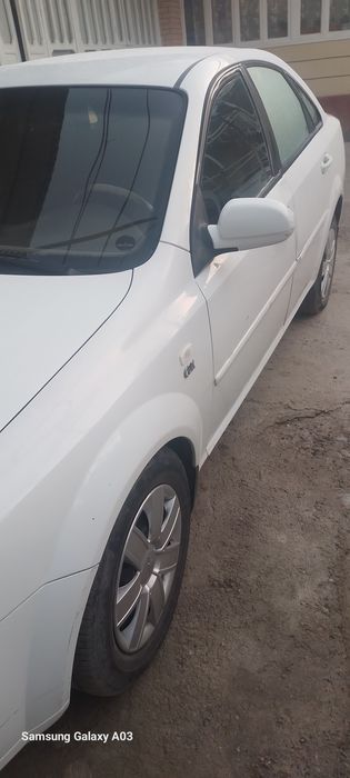 Ласетти 1.8 сотилади срочна