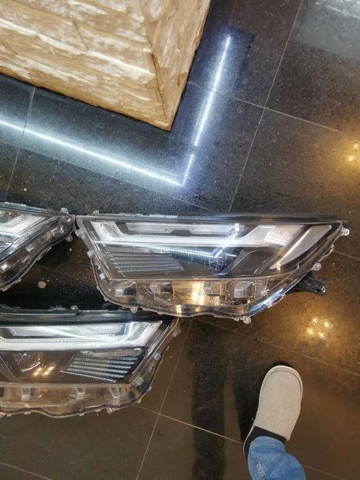 Far stânga dreapta toyota rav4 full led 2022/2023/2024