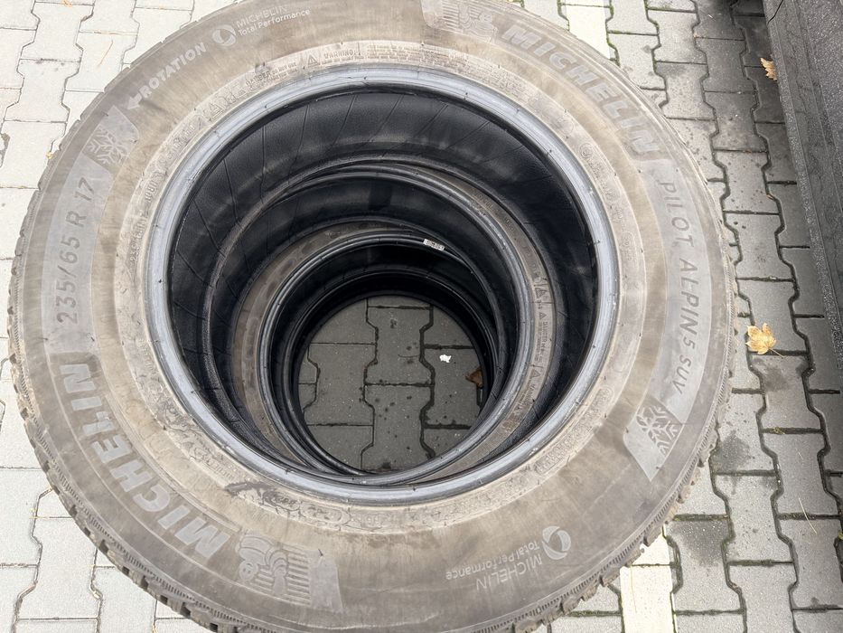 Set 4 buc 235/55/R17 Michelin Pilot Alpin 5 SUV M+S iarnă