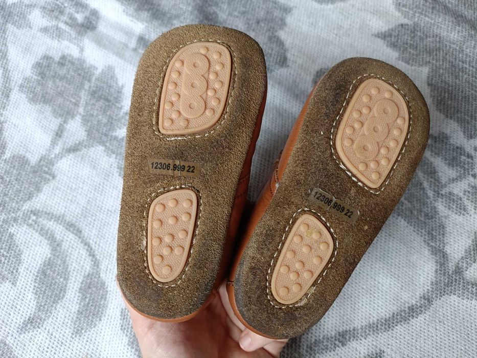 Botosi din piele si lana 22 (12.5cm)